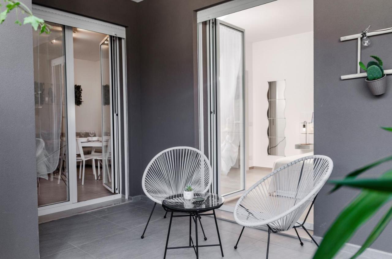Apulialux Design Apartment - Relax, Spa E Free Parking Bari Buitenkant foto